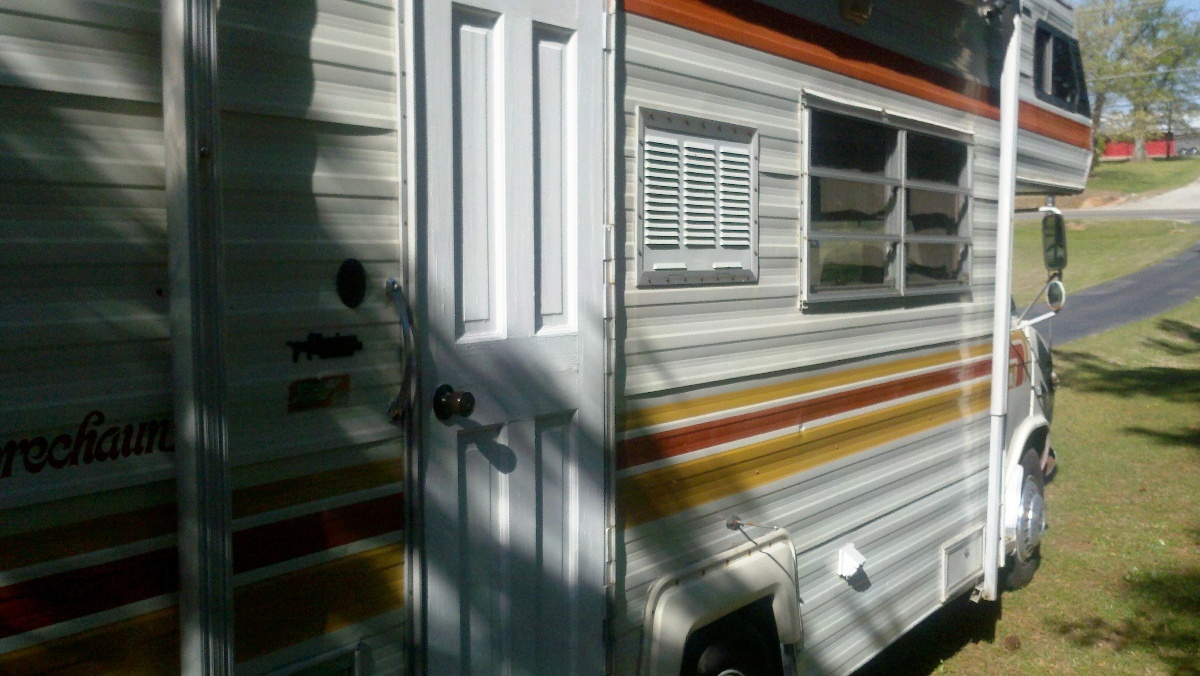 1977 Coachmen Leprechaun Class C RV FSBO in Muscle Shoals, Alabama